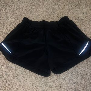 Hotty hot low-rise lined short